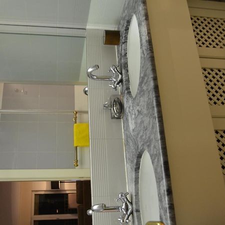 Ferienwohnung Loft Lambert Lissabon Exterior foto